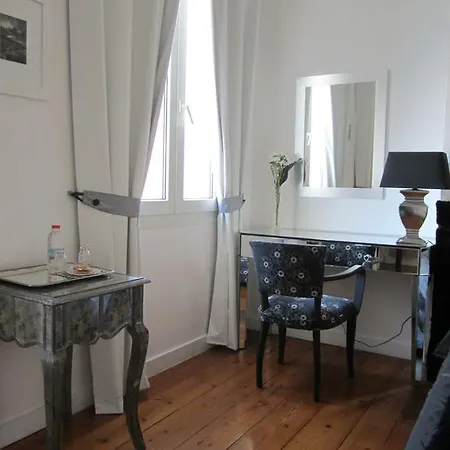 Bed & Breakfast Des Demoiselles Rochefort (Charente-Maritime)
