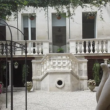 Des Demoiselles Bed & Breakfast *